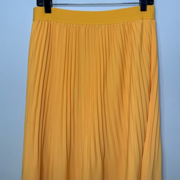 J. Crew Pleated High Rise Midi Skirt Elastic Waist Pull On Saffron Yellow Size 8 - Picture 7 of 11